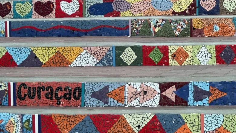 Colourful mosaic artwork spelling Curaçao – symbol of local culture and creativity